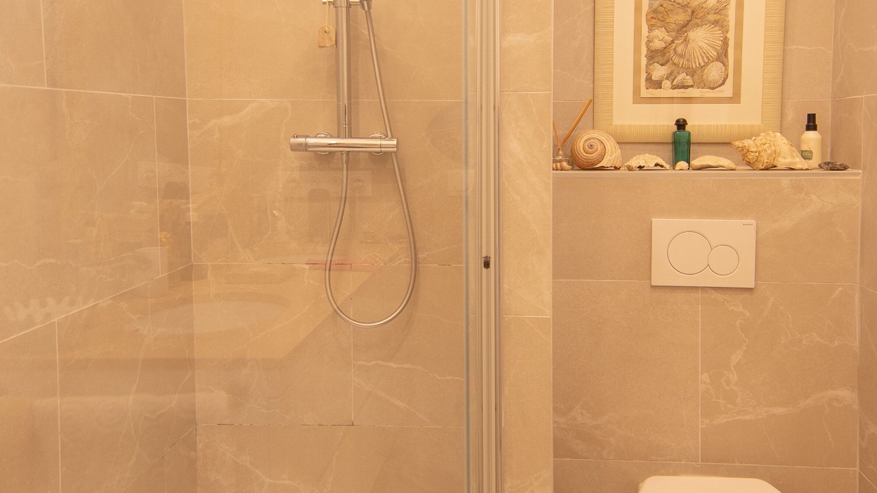 Photo of Bathroom in Chatou