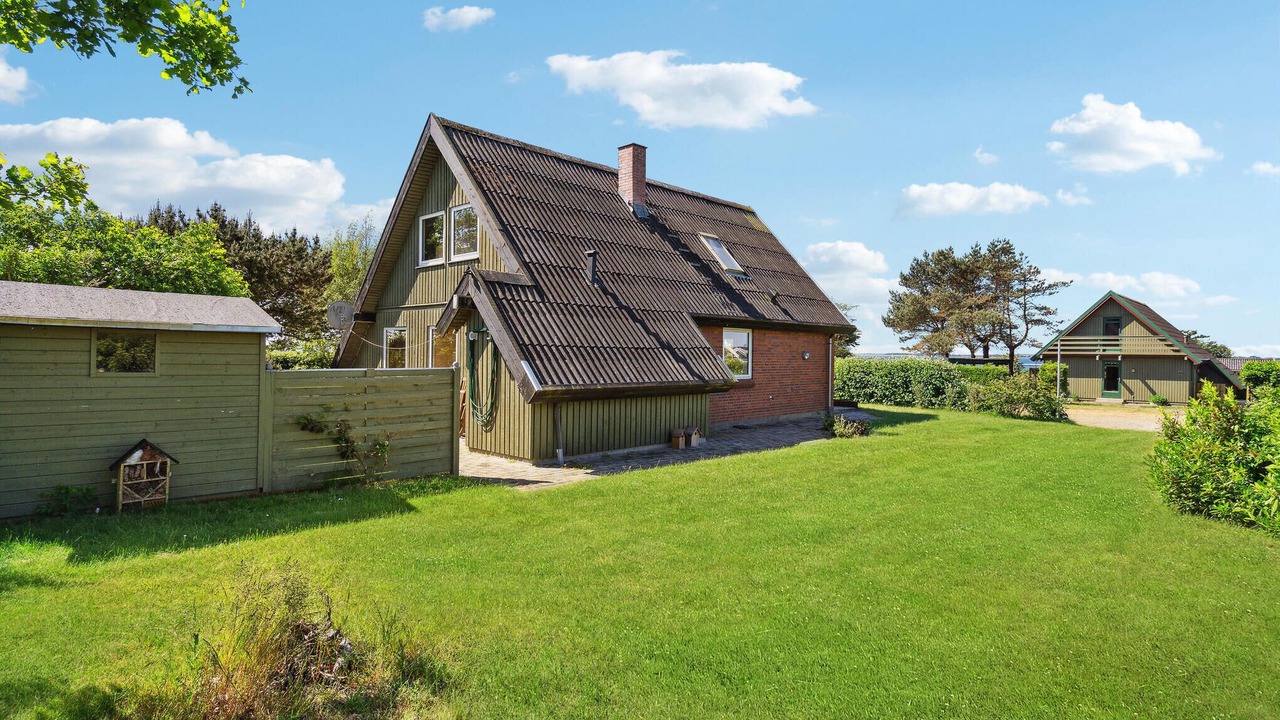 Photo of Others in Næs