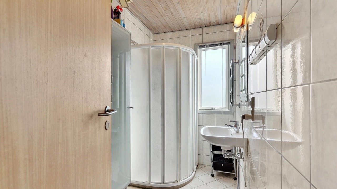 Photo of Bathroom in Næs