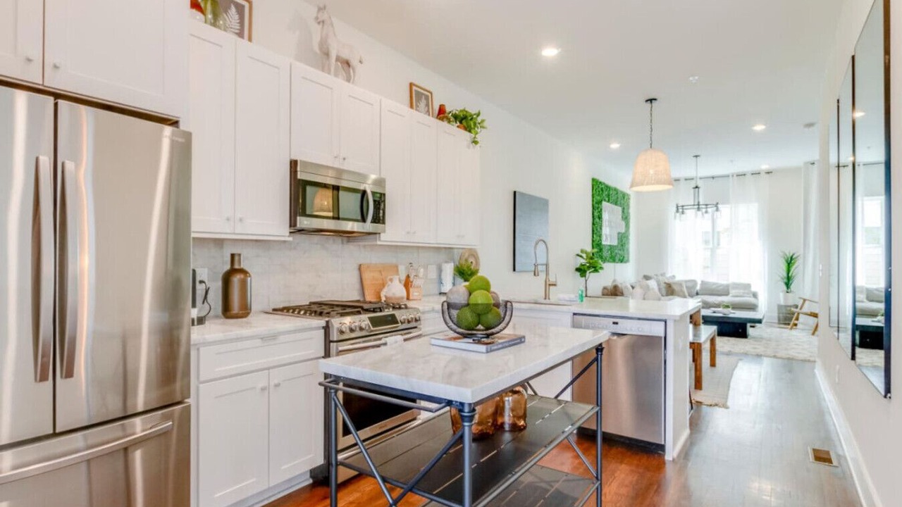 Photo of Kitchen in Hillsboro West End