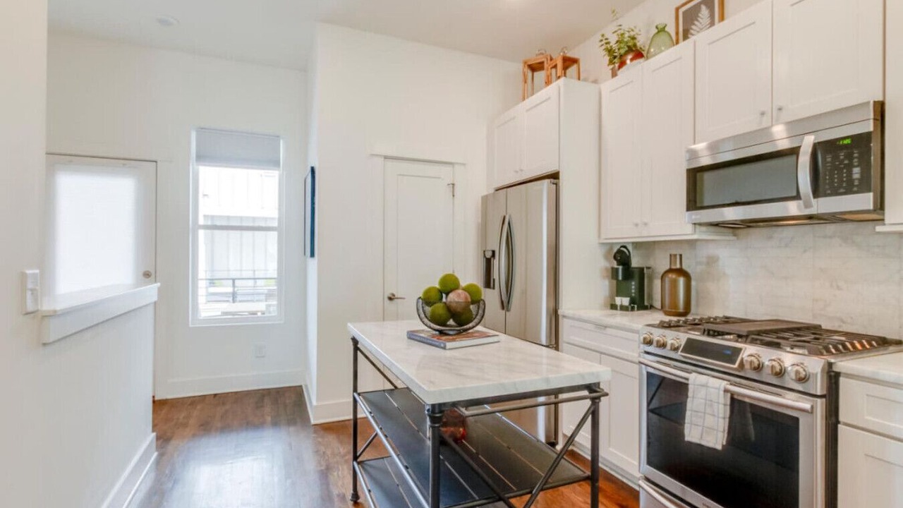 Photo of Kitchen in Hillsboro West End