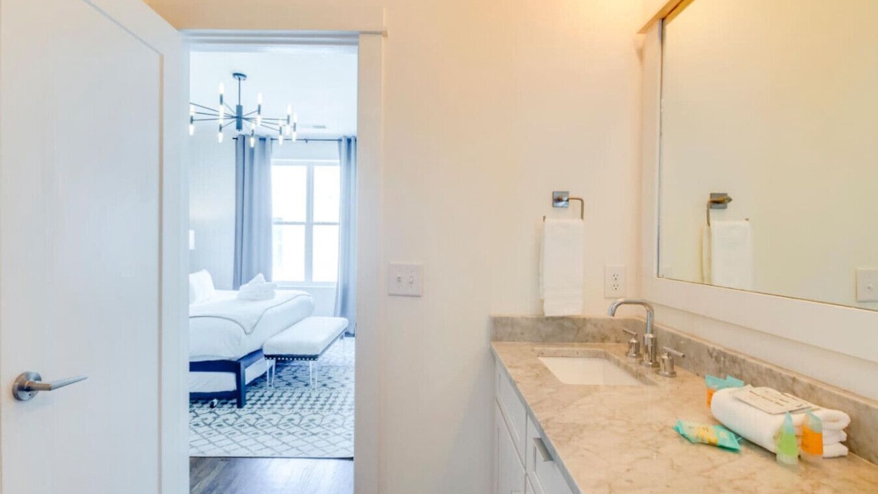 Photo of Bathroom in Hillsboro West End