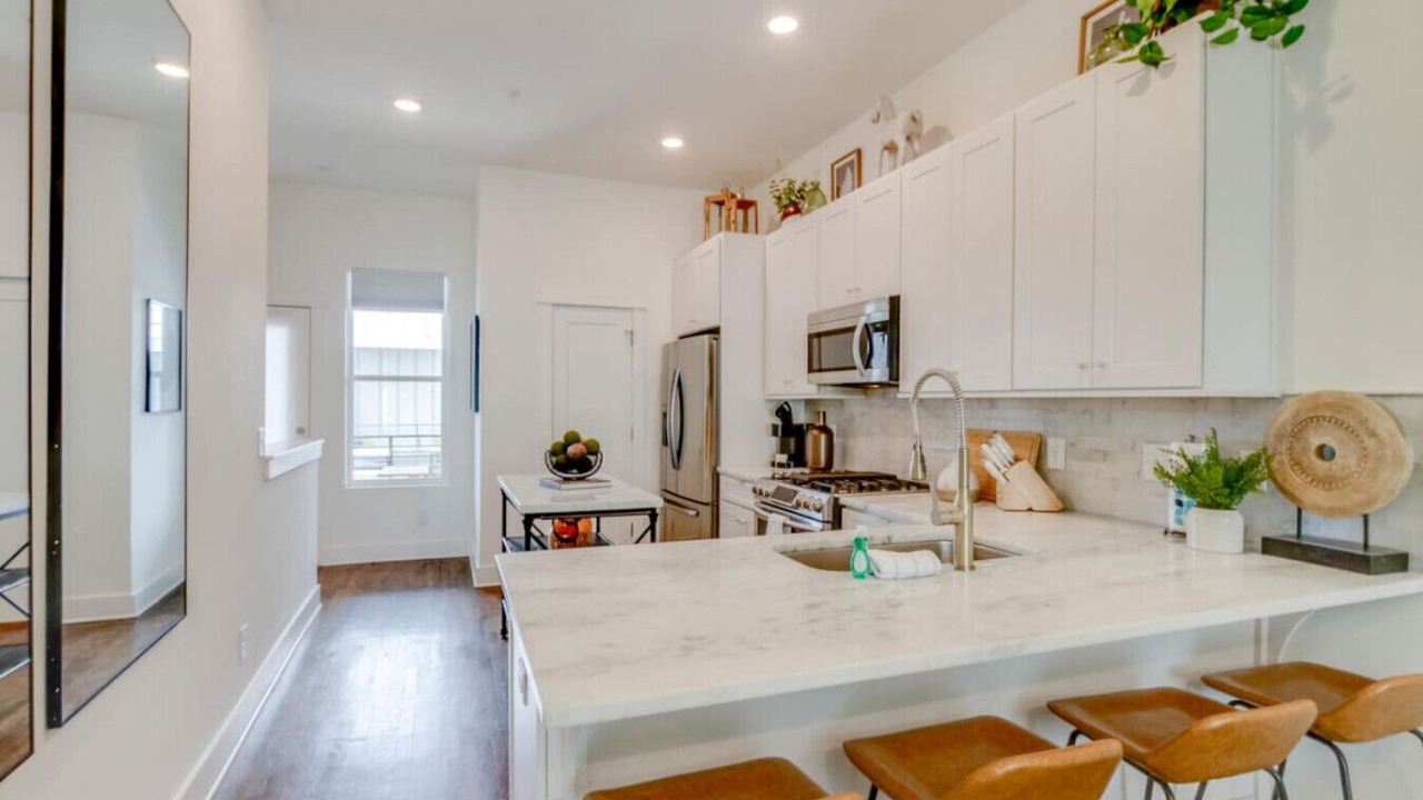 Photo of Kitchen in Hillsboro West End