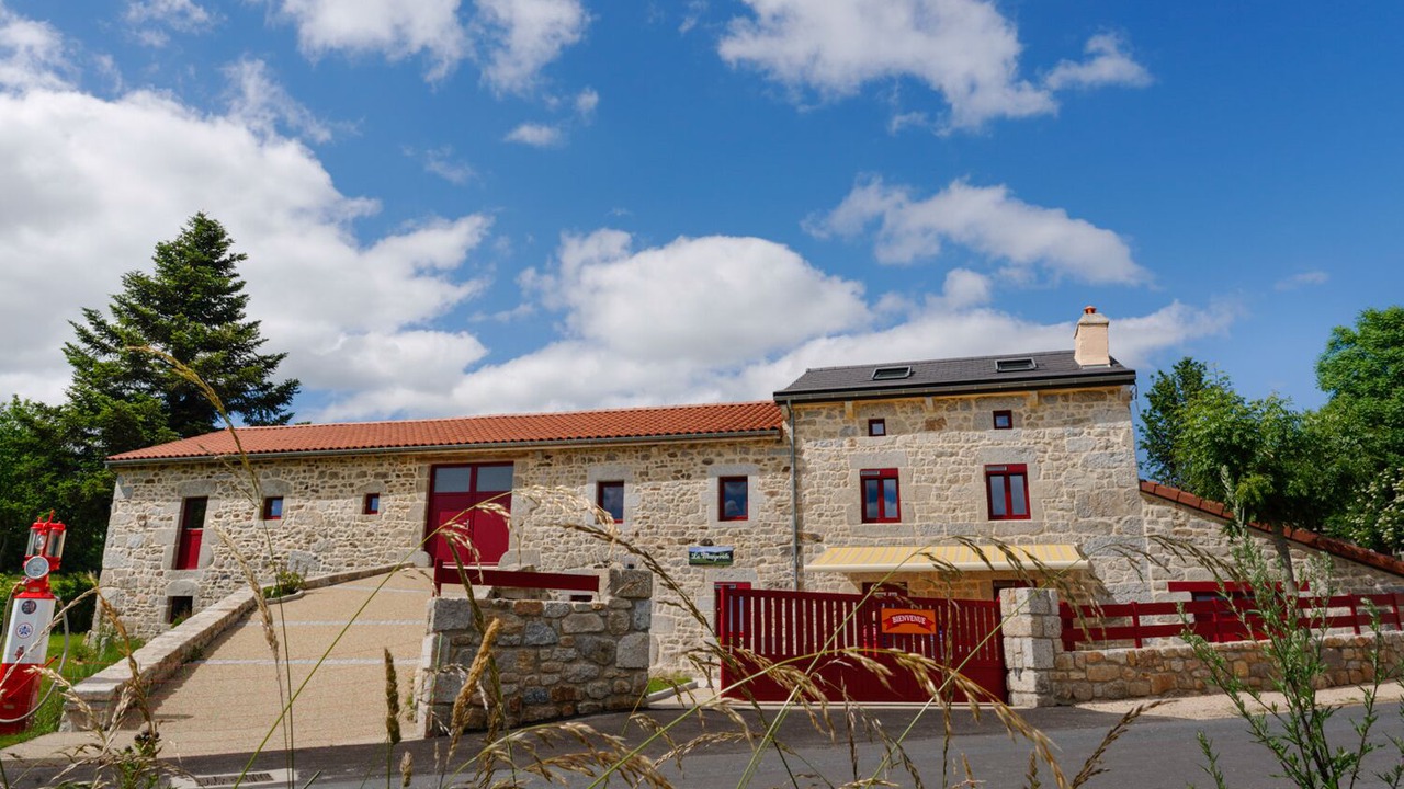 Photo of Outdoor in Julianges