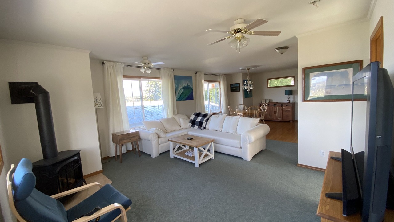 Photo of Livingroom in South Colby