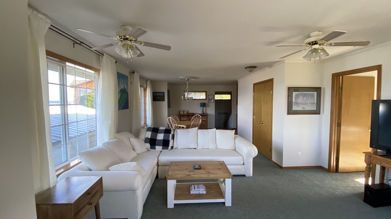 Photo of Livingroom in South Colby