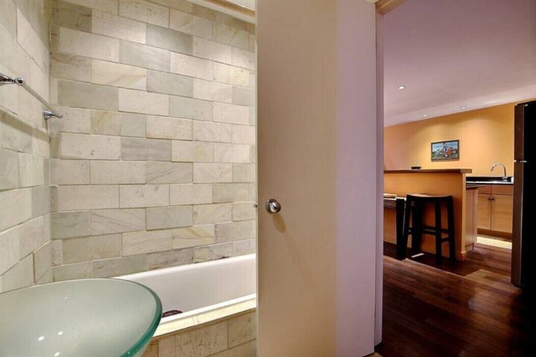 Photo of Bathroom in Chinatown