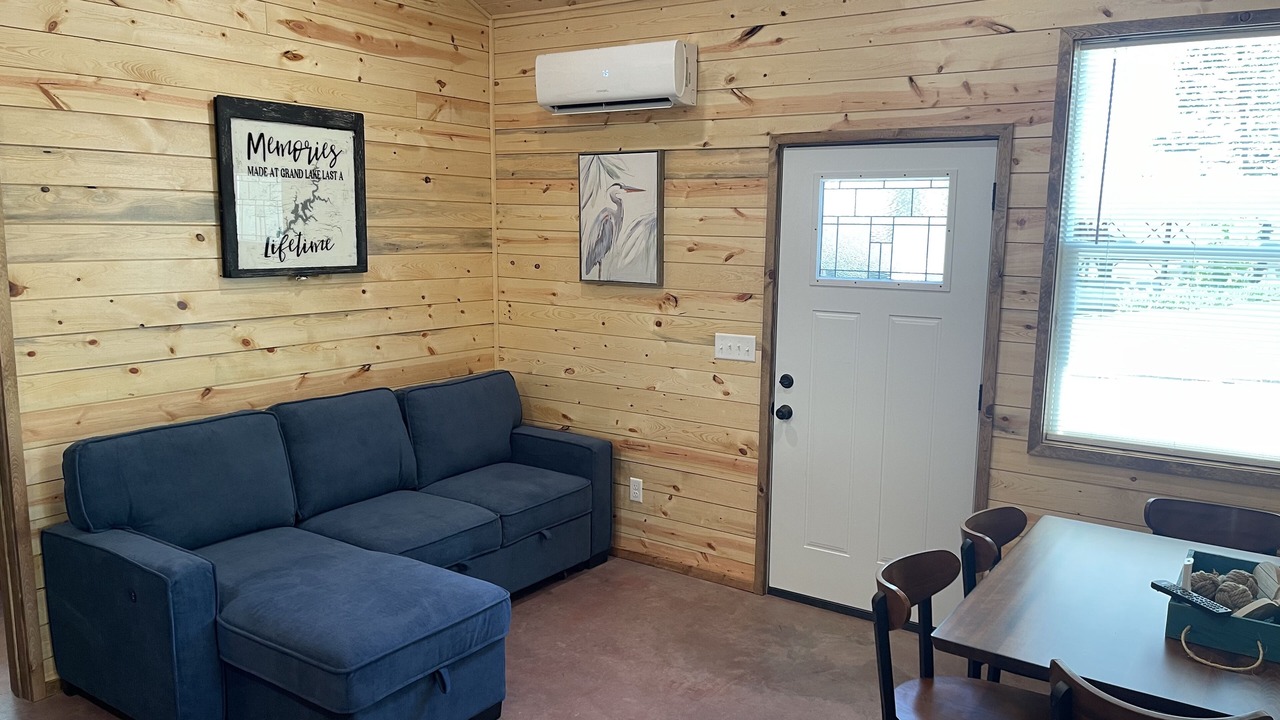 Photo of Livingroom in Grove