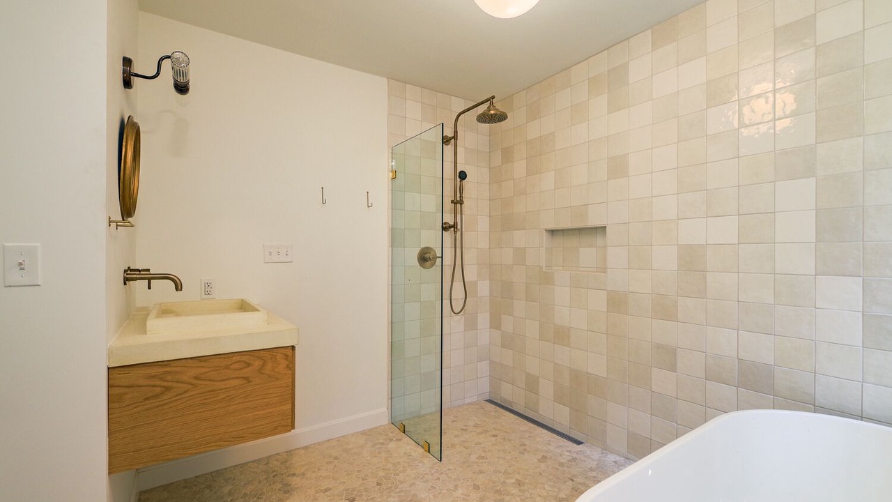Photo of Bathroom in Rockport