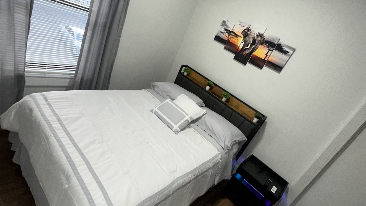 Photo of Bedroom in Central Business District