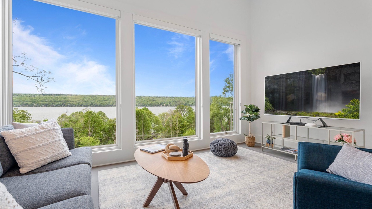 Photo of Livingroom in Ithaca