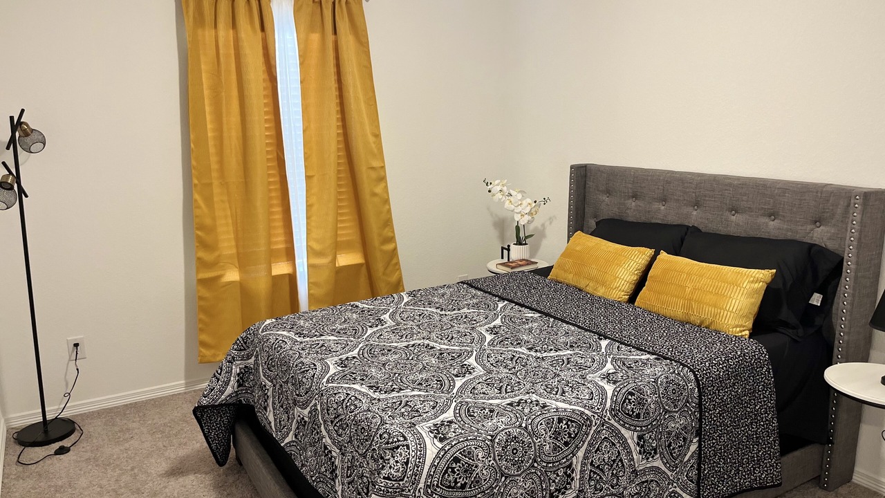 Photo of Bedroom in Porter