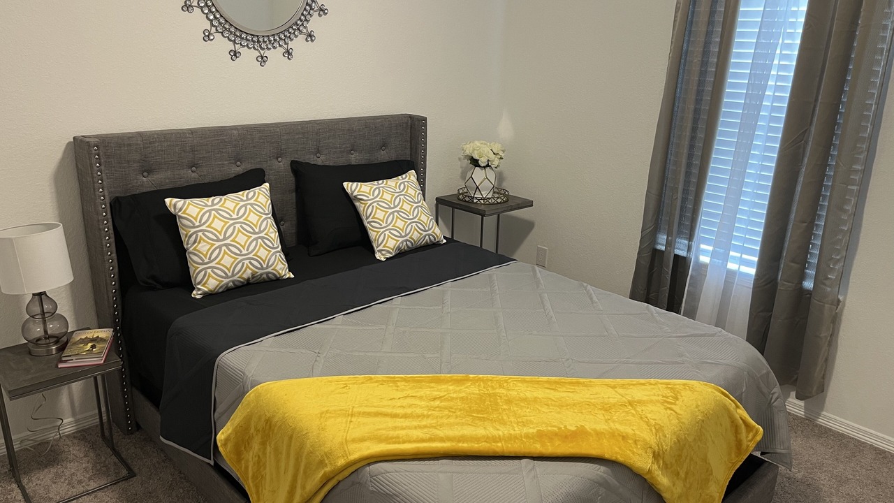 Photo of Bedroom in Porter