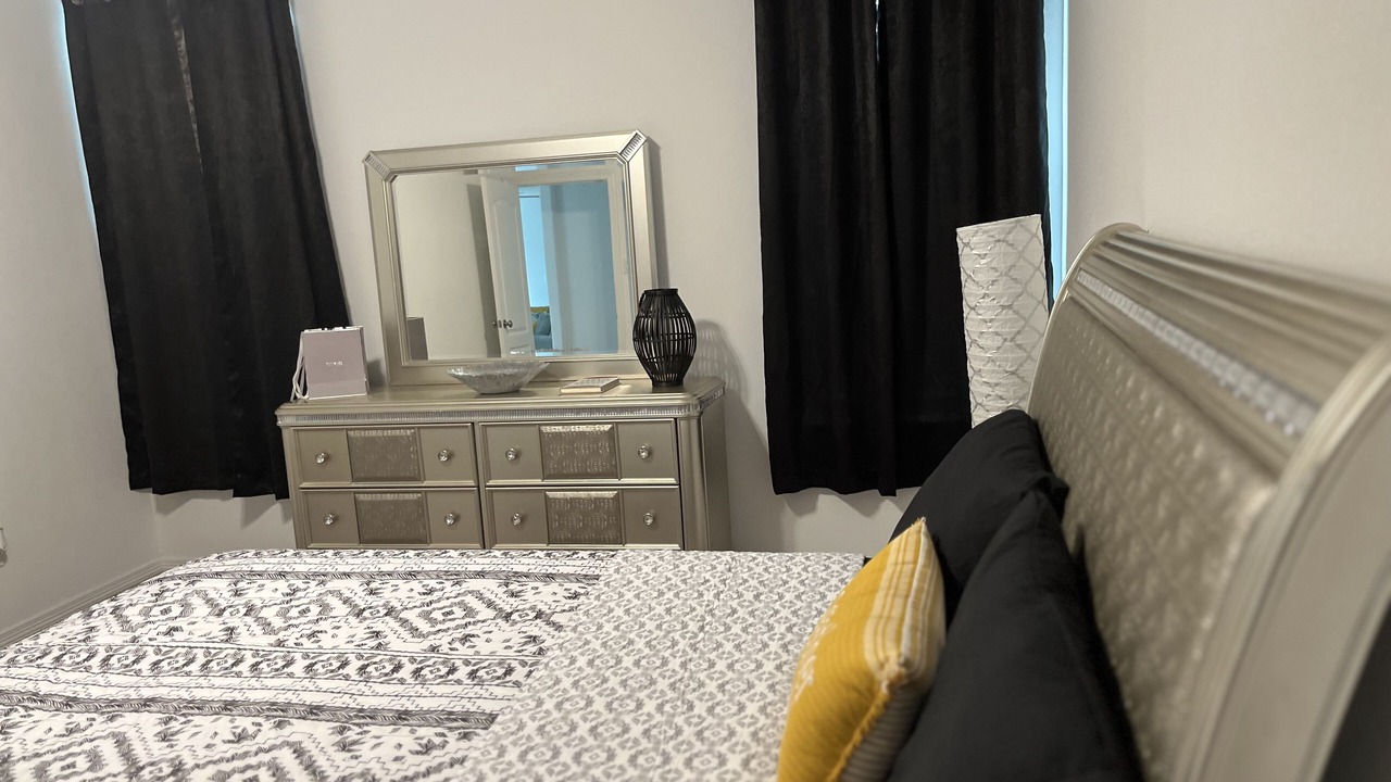 Photo of Bedroom in Porter