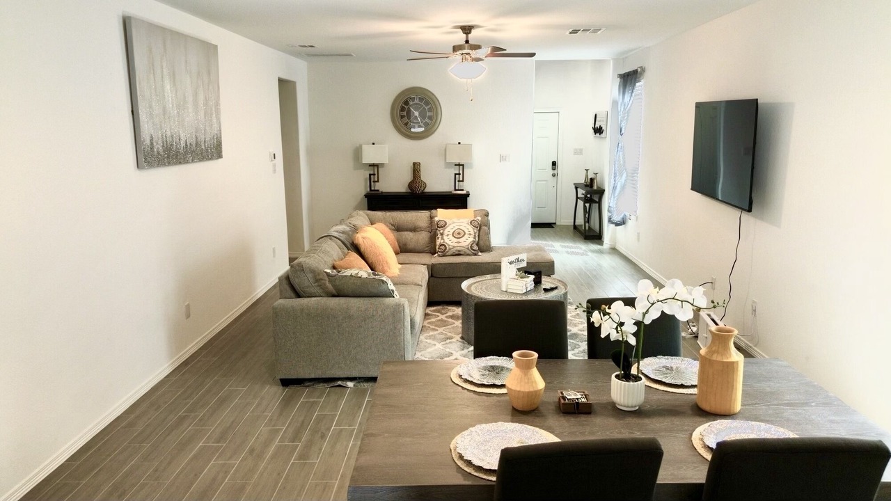 Photo of Livingroom in Porter