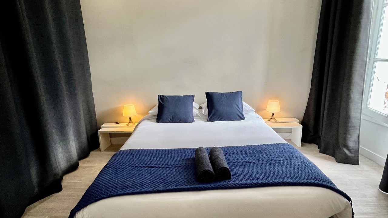 Photo of Bedroom in Lamorlaye
