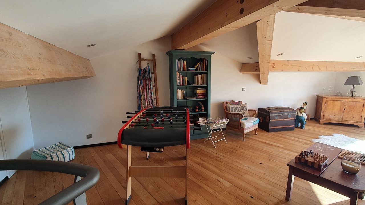 Photo of Bedroom in Saint-Martin-de-Londres
