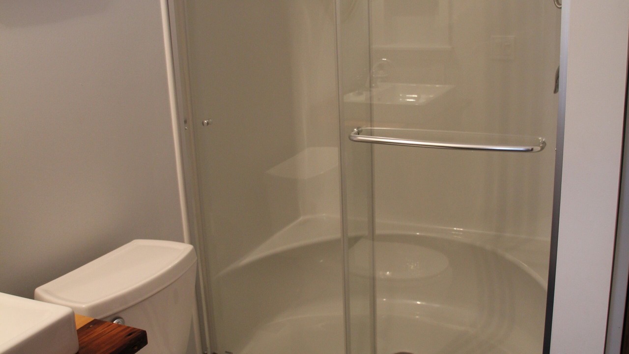 Photo of Bathroom in Day