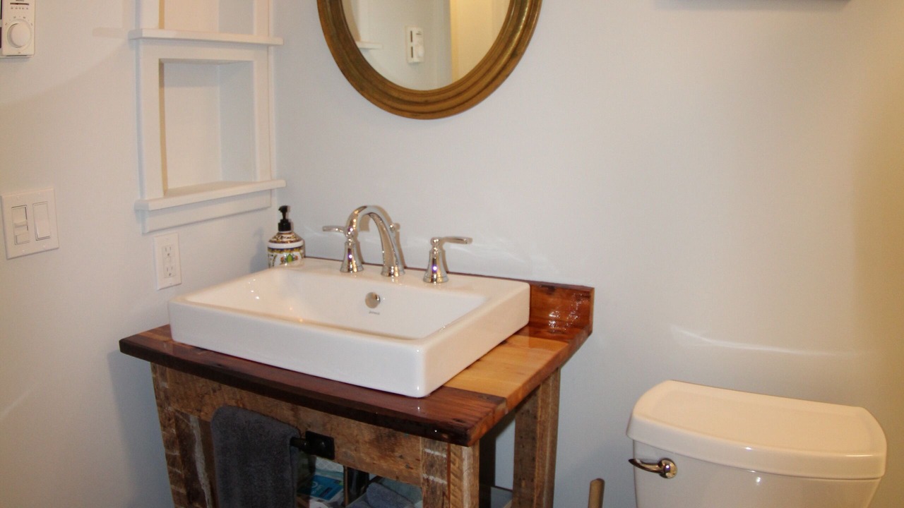 Photo of Bathroom in Day