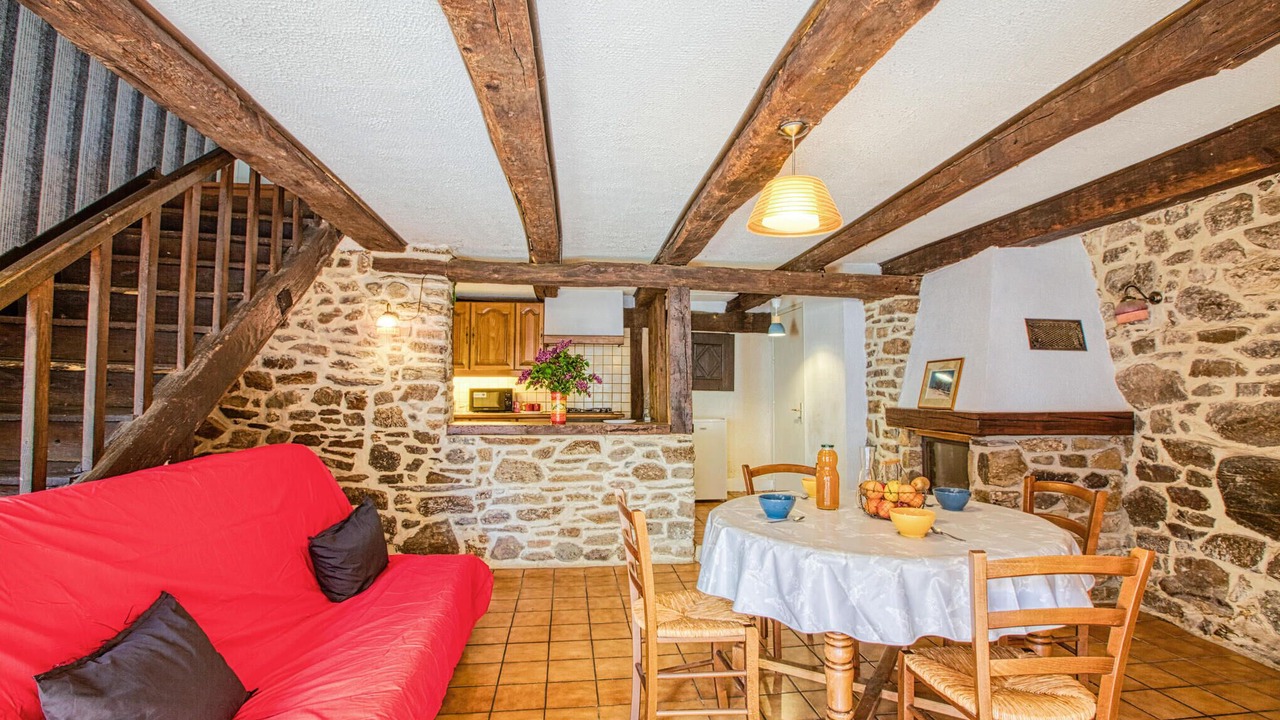 Photo of Bedroom in Saint-Chely-d'Aubrac