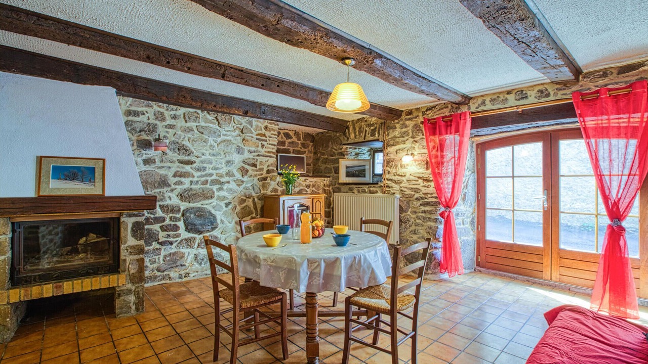 Photo of Bedroom in Saint-Chely-d'Aubrac