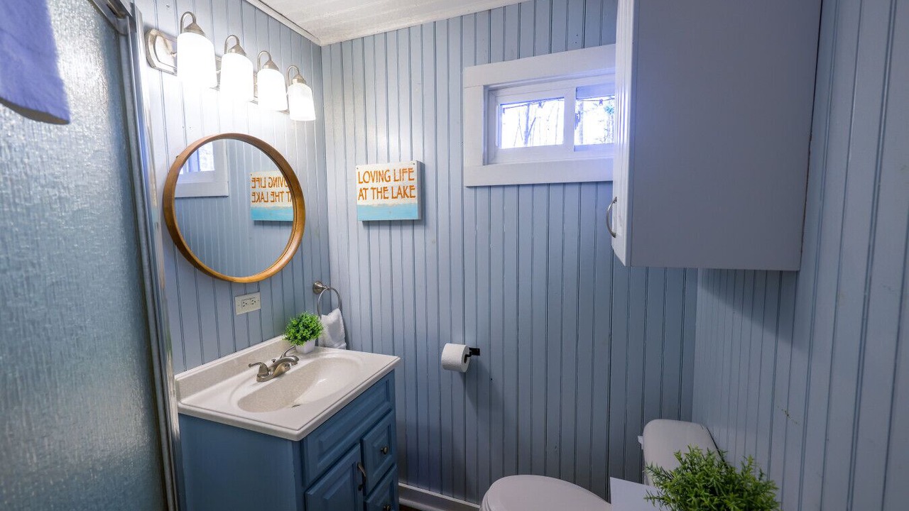 Photo of Bathroom in Rockwood