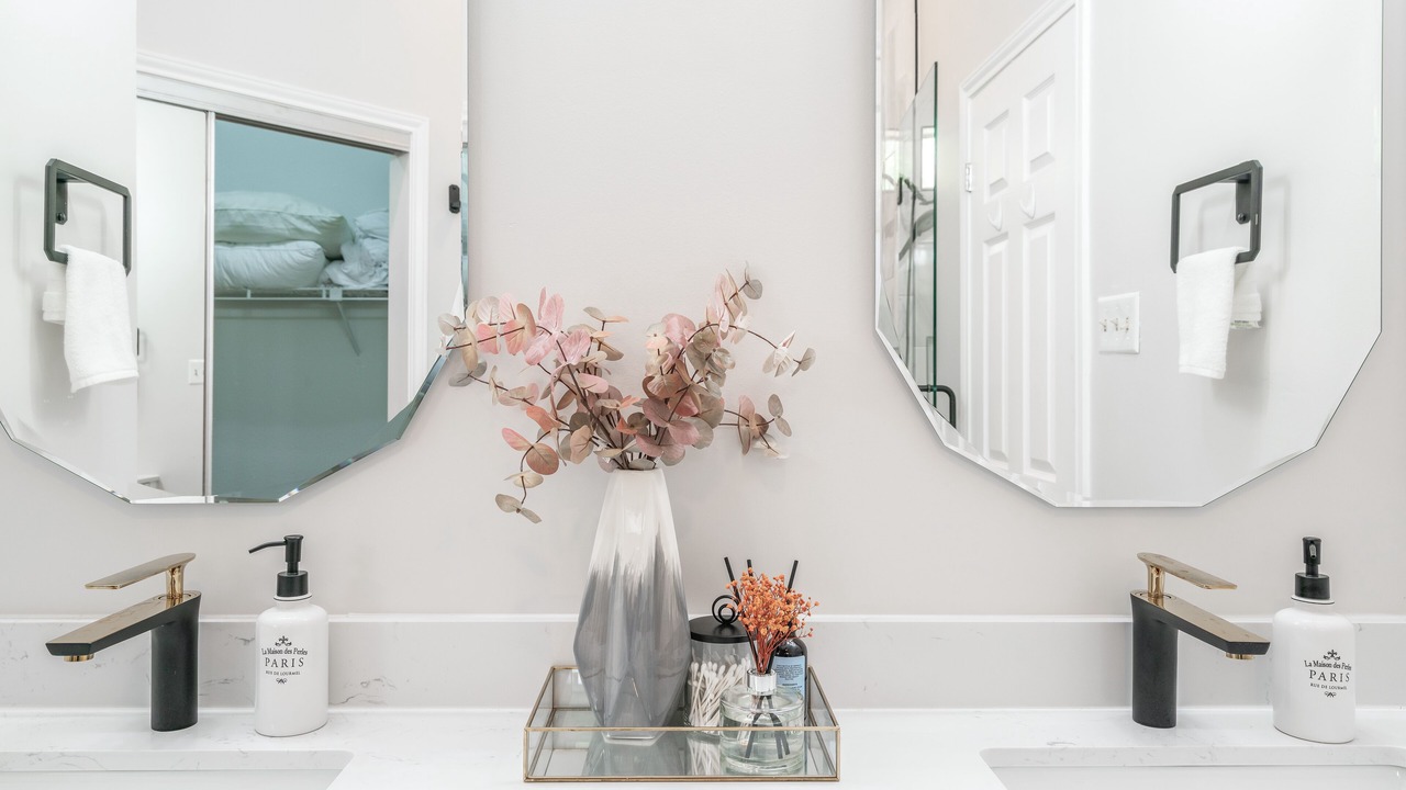 Photo of Bathroom in Wells Branch