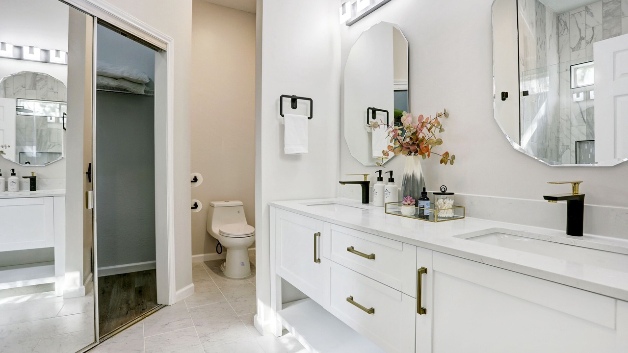 Photo of Bathroom in Wells Branch