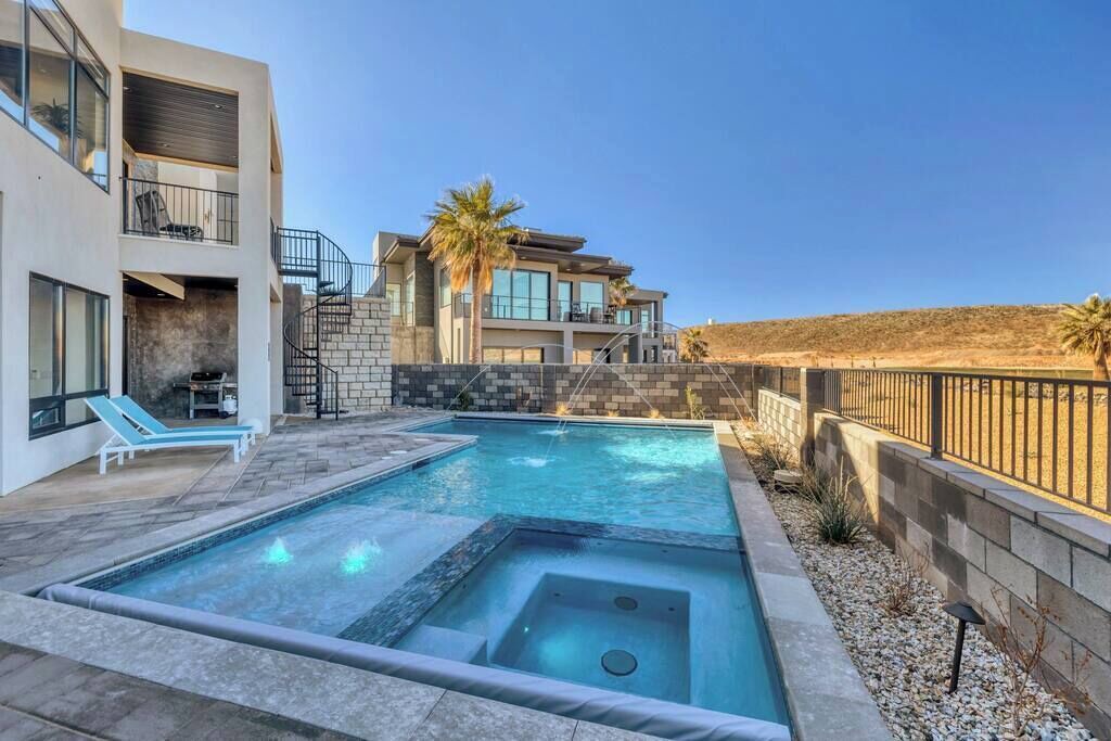 Photo of Outdoor in Hurricane