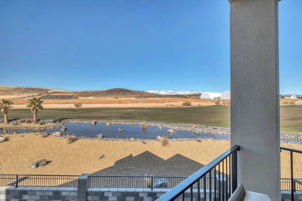 Photo of Patio Balcony in Hurricane