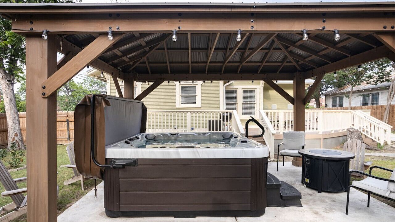 Photo of Patio Balcony in Eastside Promise Neighborhood