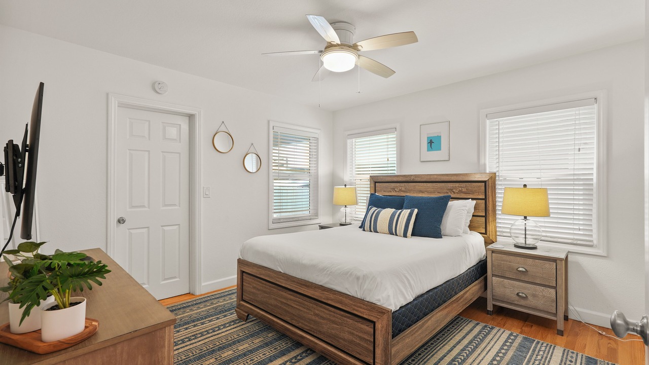 Photo of Bedroom in South Mission Beach