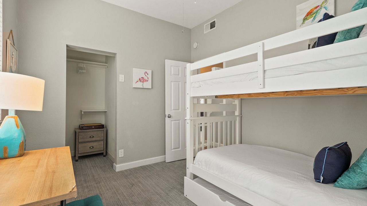 Photo of Bedroom in South Mission Beach