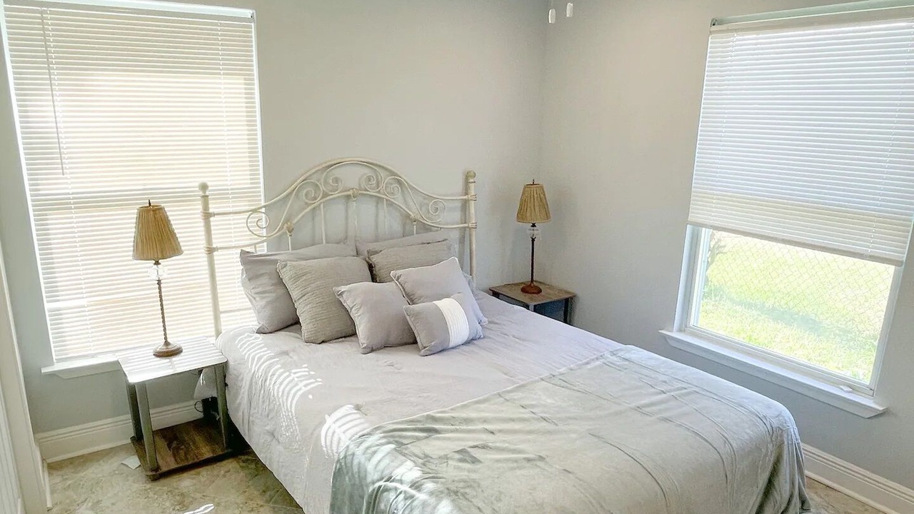 Photo of Bedroom in River Ridge