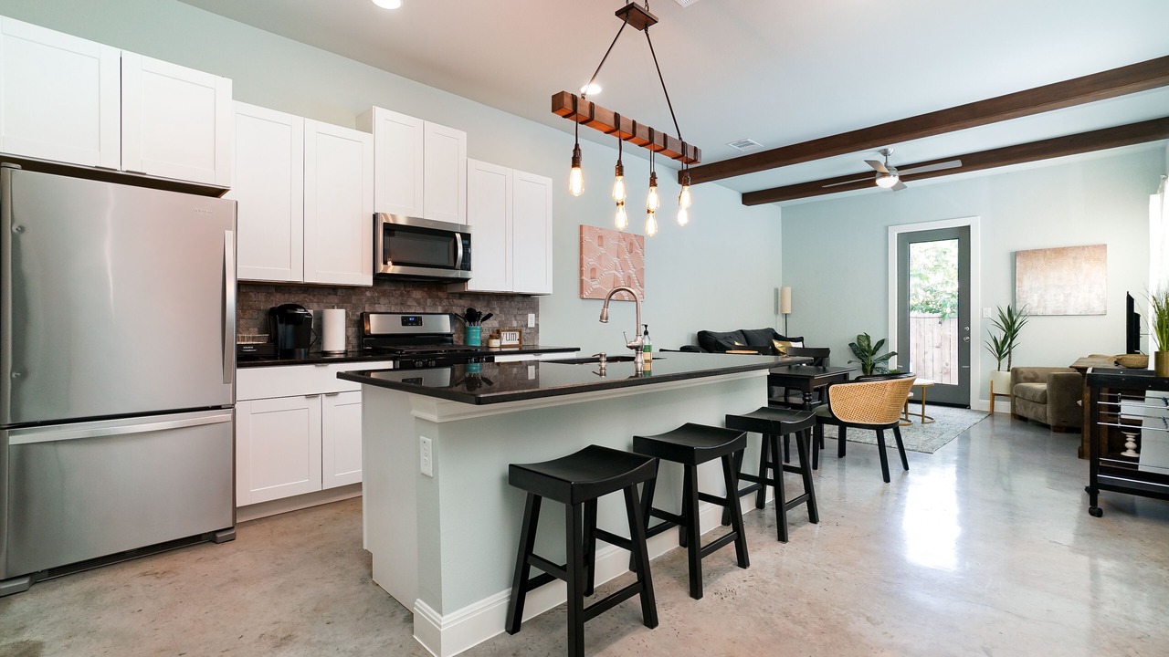 Photo of Kitchen in Historic Garderns