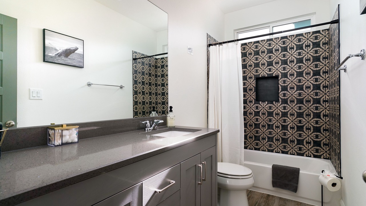 Photo of Bathroom in Historic Garderns