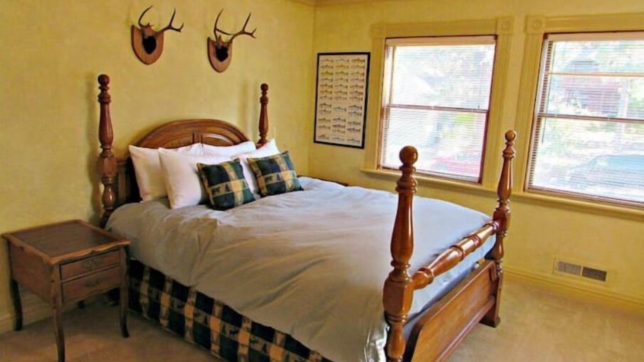 Photo of Bedroom in Markleeville