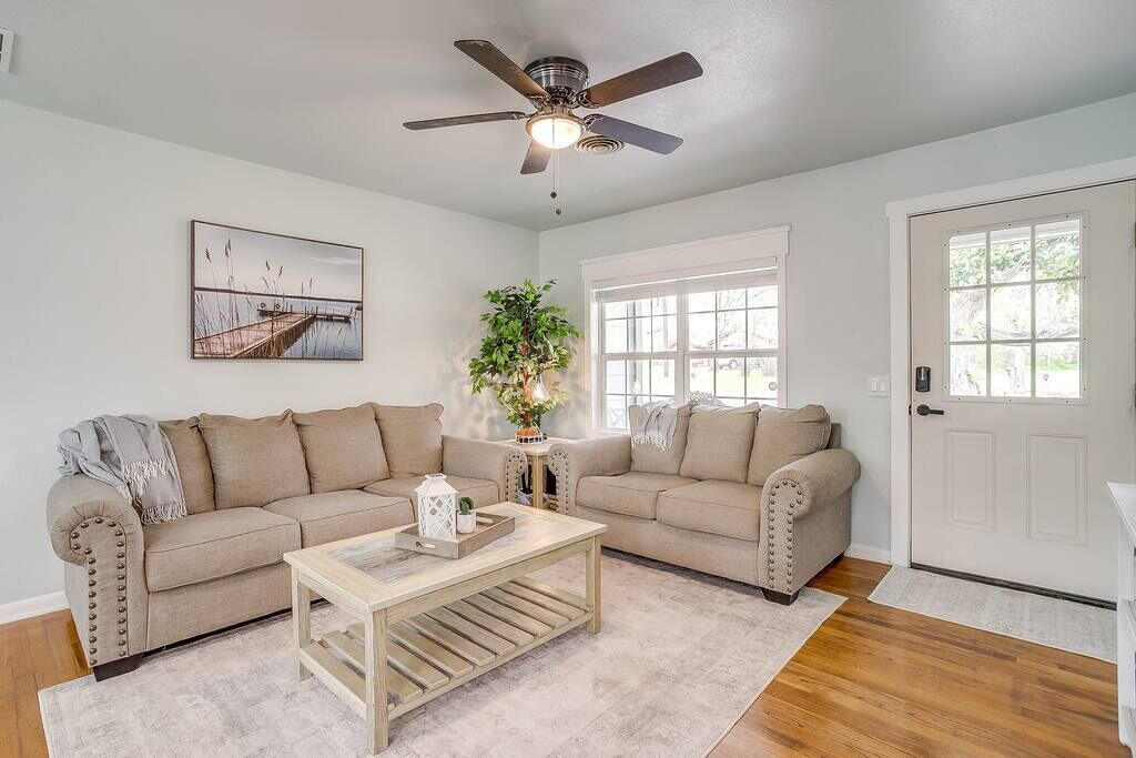 Photo of Bedroom in Granbury