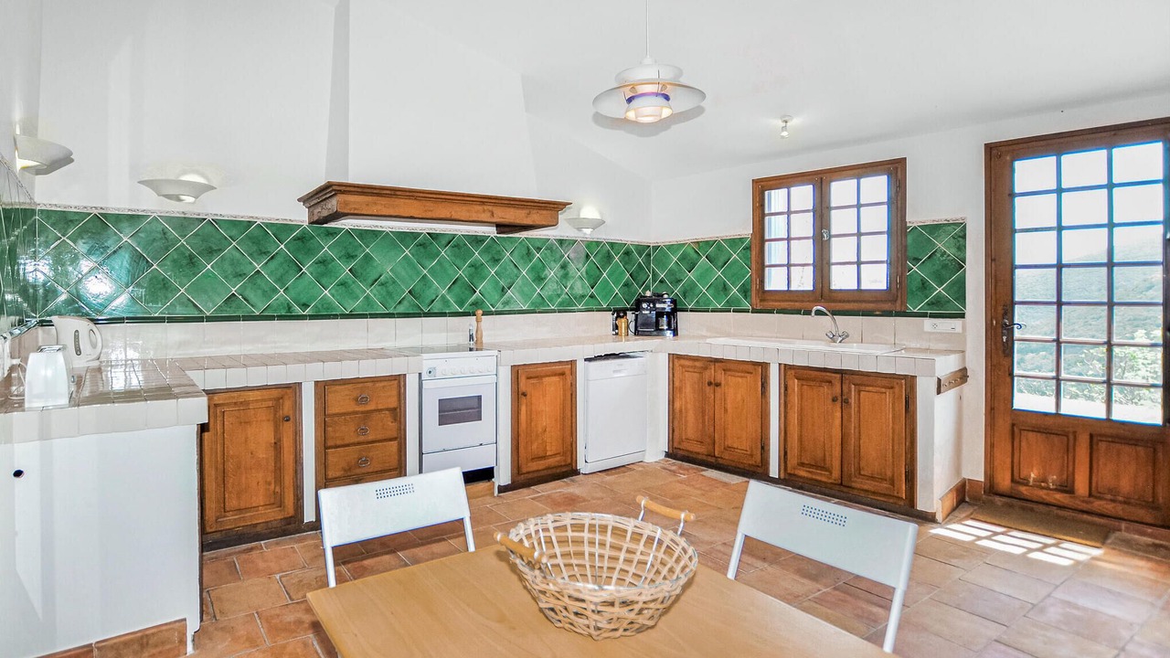 Photo of Others in Taulis