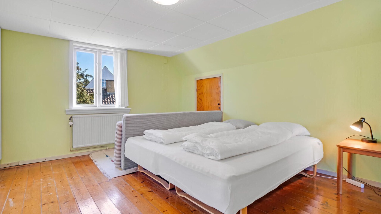 Photo of Others in Vang