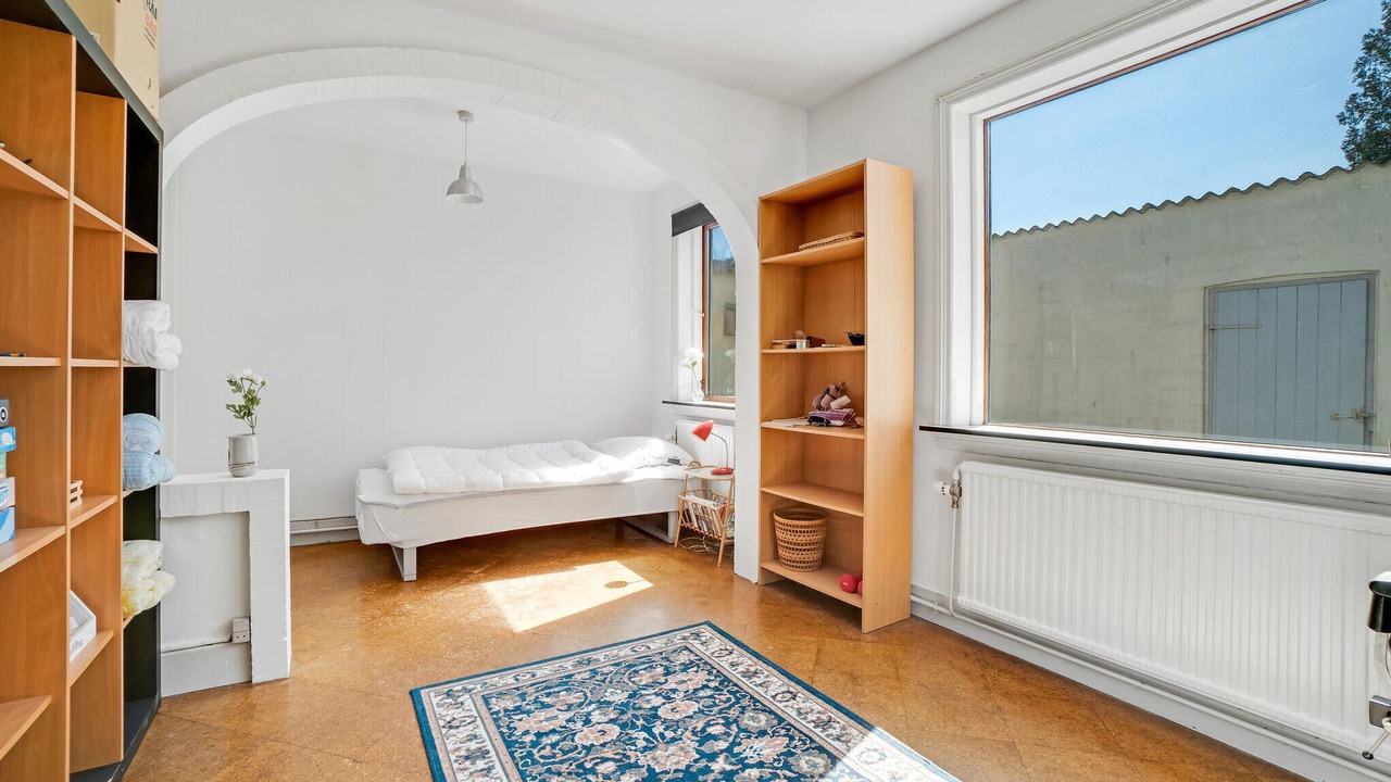 Photo of Others in Vang