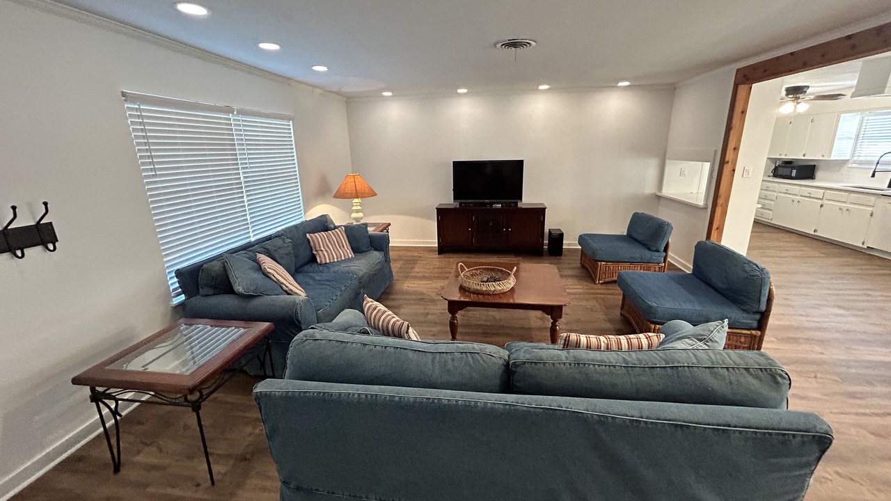 Photo of Livingroom in Bay Area