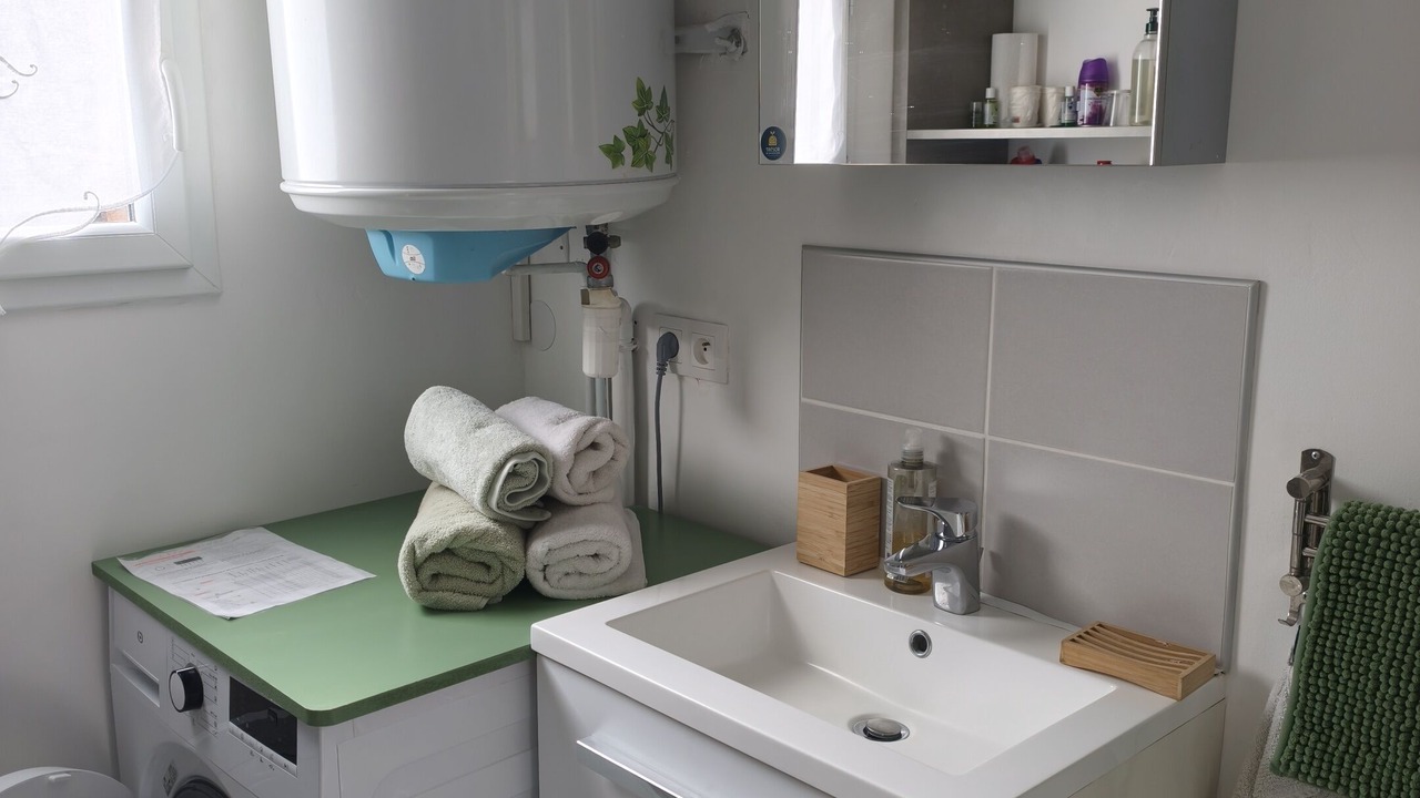 Photo of Bathroom in Beaurains
