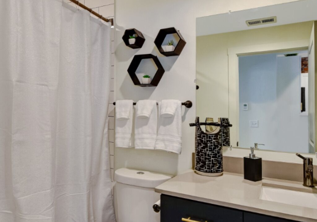 Photo of Bathroom in Central City