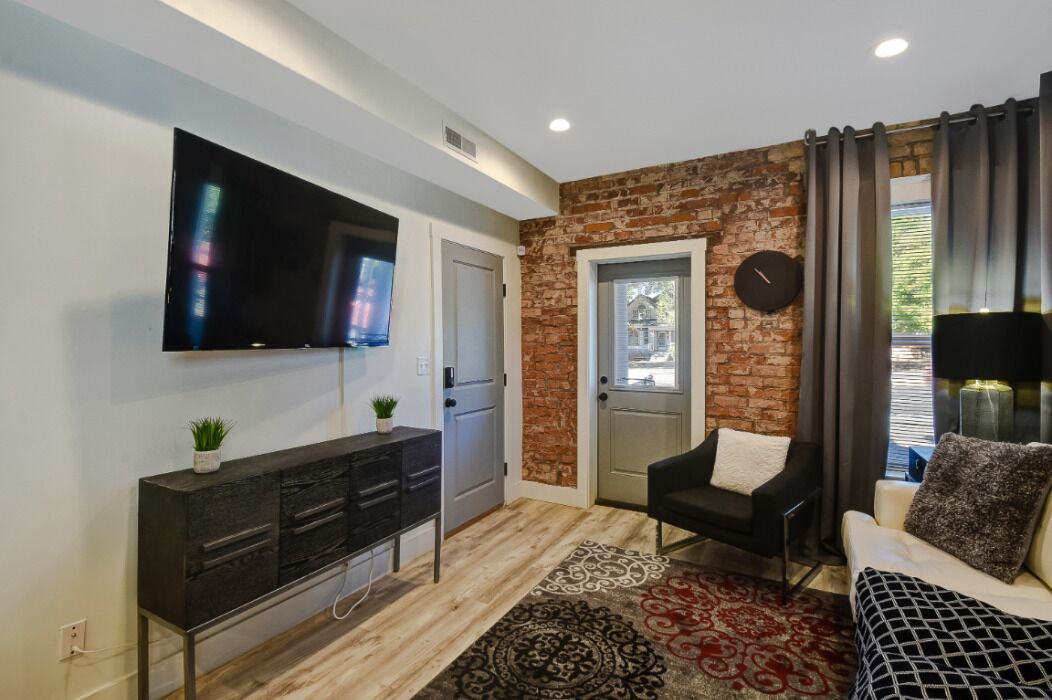 Photo of Bedroom in Central City