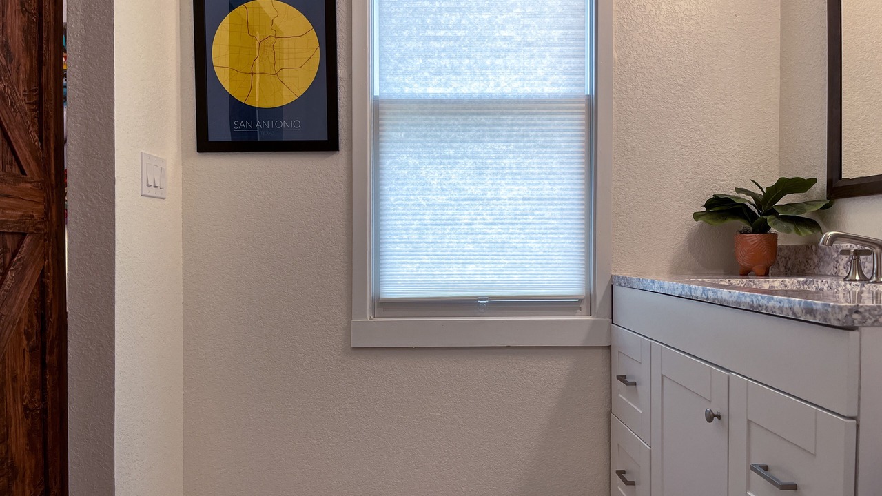 Photo of Bathroom in Nevada Street