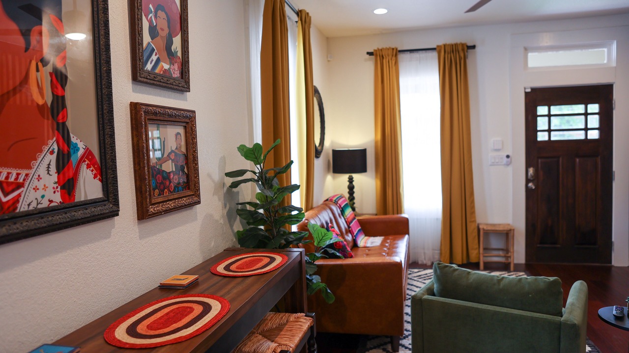Photo of Livingroom in Nevada Street