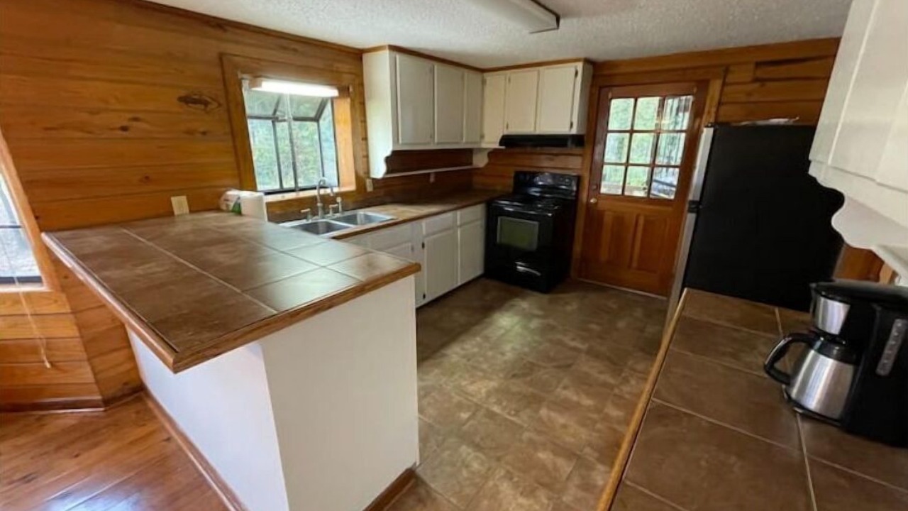 Photo of Kitchen in De Valls Bluff