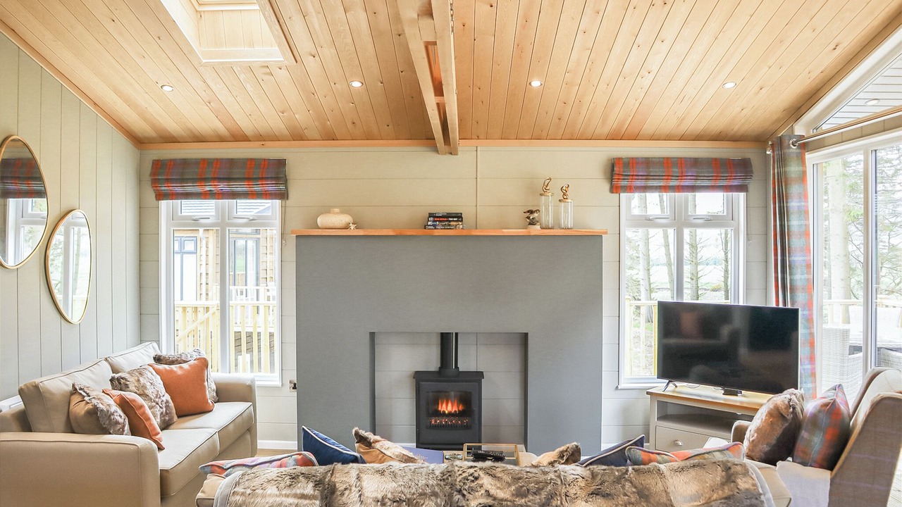 Photo of Others in Lauder