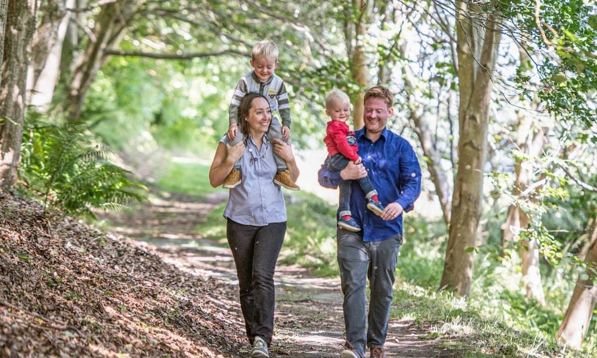 Photo of Others in Lauder